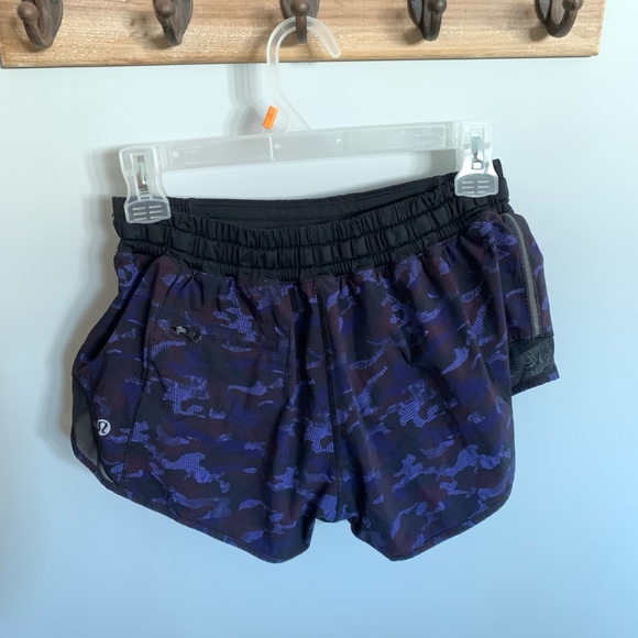 Lululemon hotty hot shorts - Picture 3 of 4